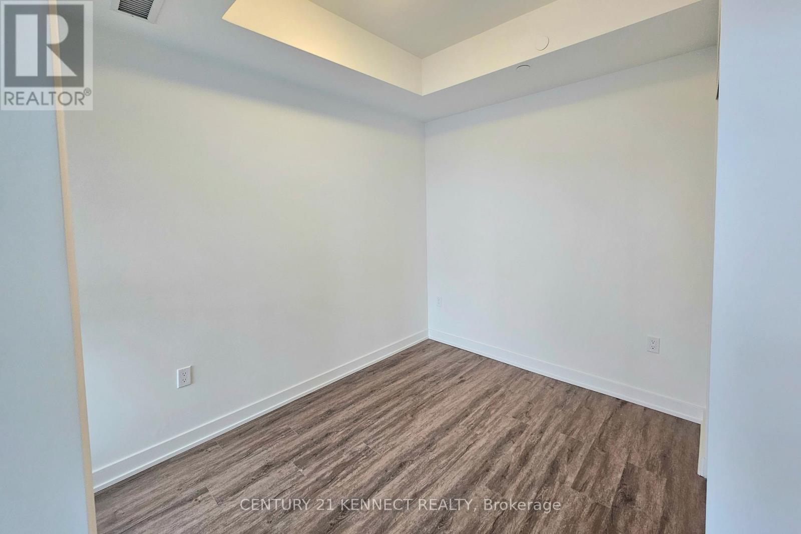 608 - 5 Quarrington Lane, Toronto, Ontario  M3C 0S5 - Photo 6 - C12910548