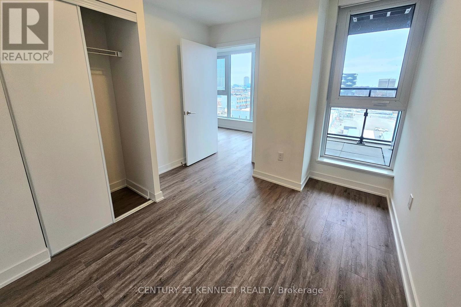 608 - 5 Quarrington Lane, Toronto, Ontario  M3C 0S5 - Photo 7 - C12910548