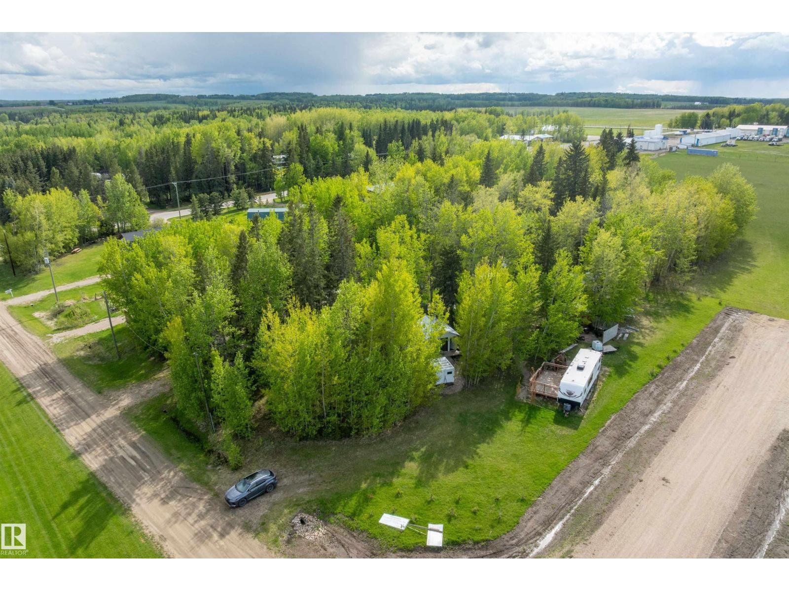 118 4 St W, Rural Wetaskiwin County, Alberta  T0C 0T0 - Photo 2 - E4478700