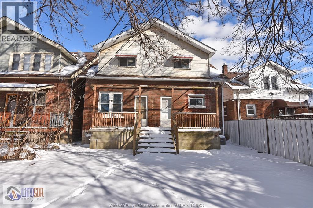 MLS# 26005997: 735-737 PARTINGTON, Windsor, Canada