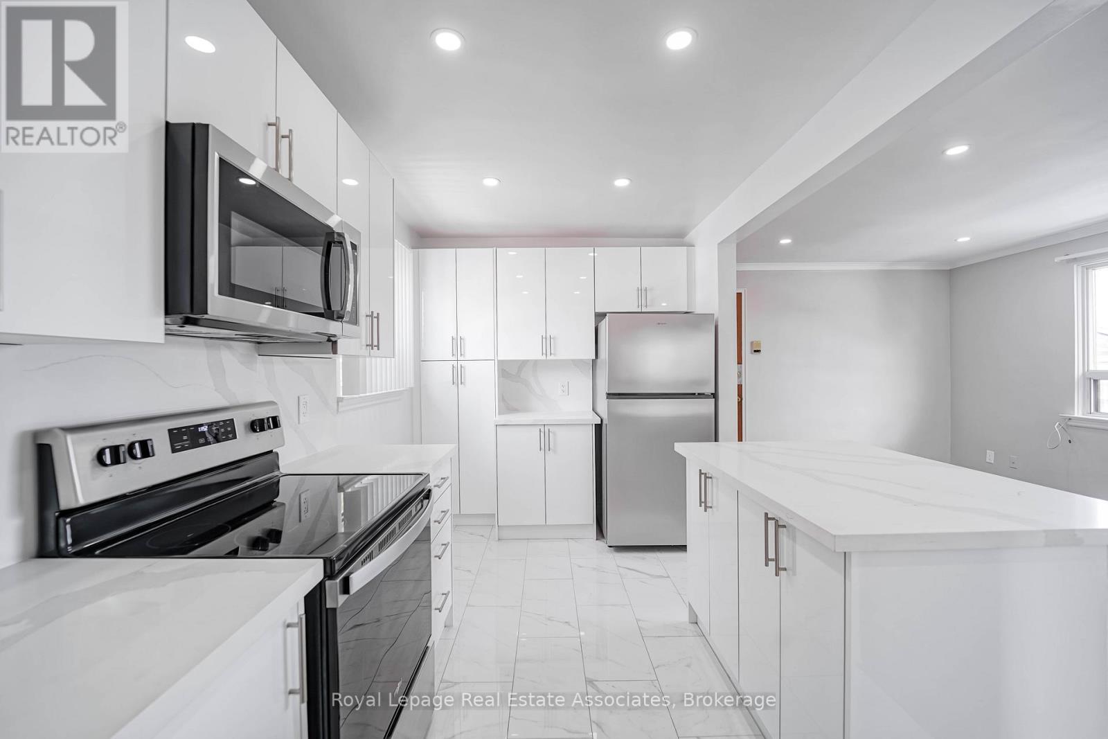 6 - 485 Mortimer Avenue, Toronto, Ontario  M4J 2G6 - Photo 13 - E12910448