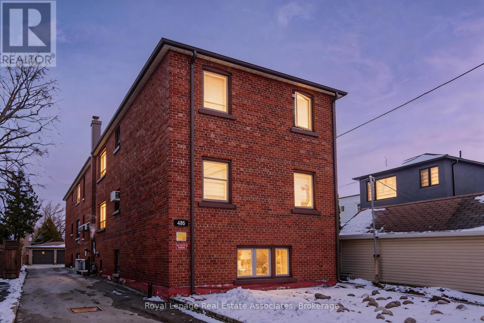 6 - 485 Mortimer Avenue, Toronto, Ontario  M4J 2G6 - Photo 2 - E12910448