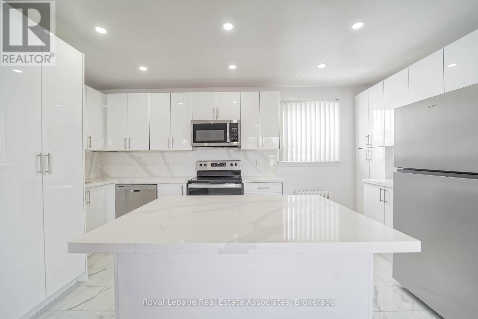 6 - 485 Mortimer Avenue, Toronto, Ontario  M4J 2G6 - Photo 8 - E12910448