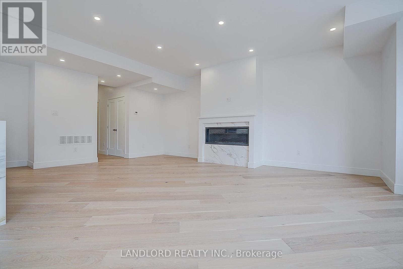 Unit 2 - 1344 Pape Avenue, Toronto, Ontario  M4K 3X2 - Photo 13 - E12910458