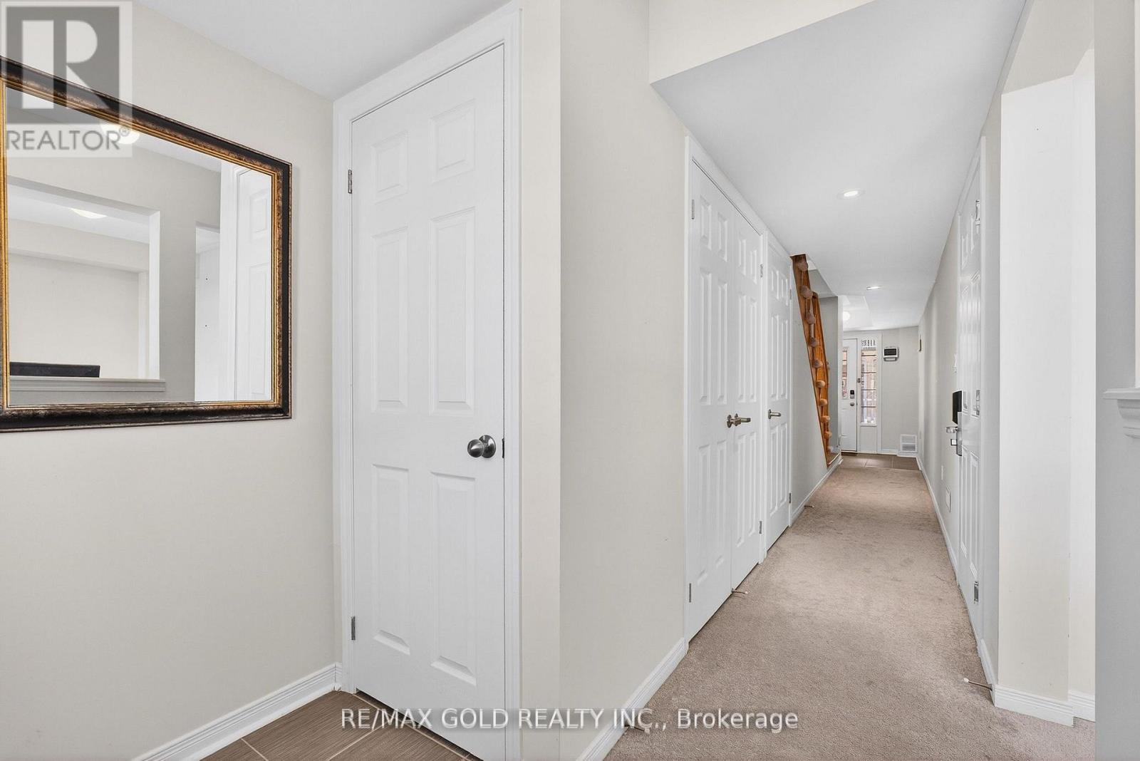 846 Atwater Path, Oshawa, Ontario  L1J 0E8 - Photo 5 - E12910468