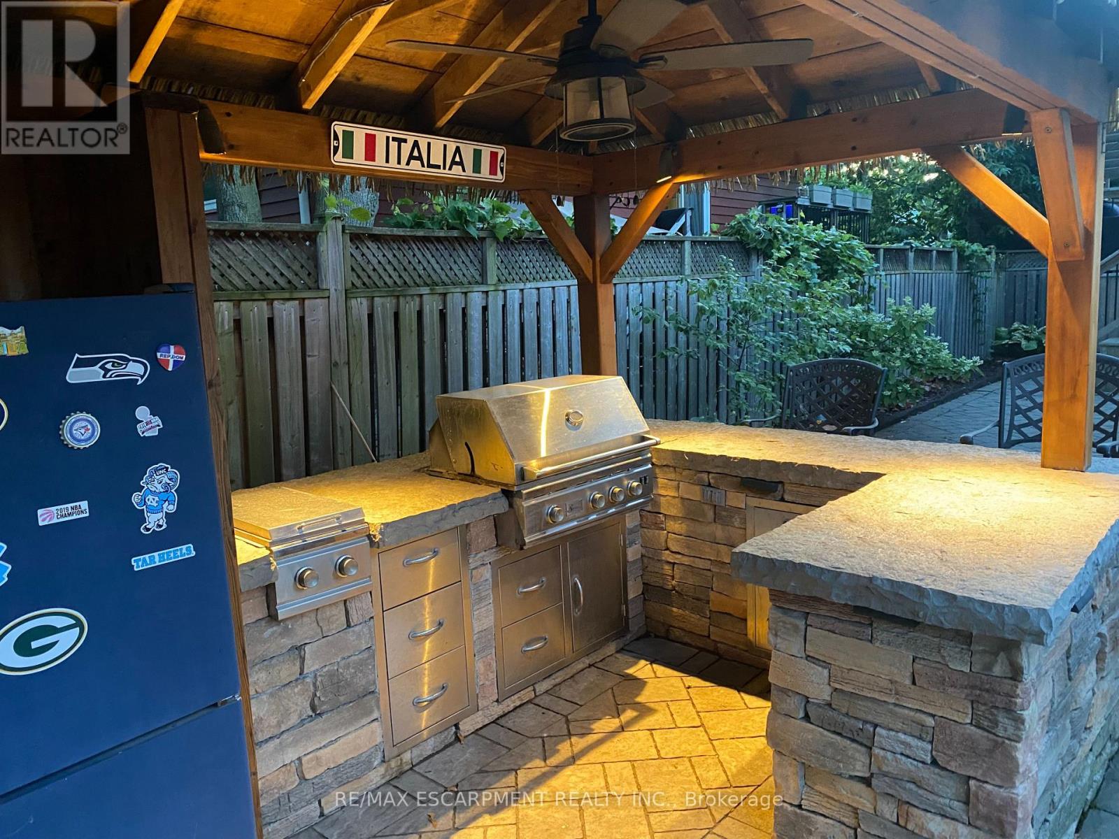 3354 Bristol Drive, Burlington, Ontario  L7M 1W4 - Photo 21 - W12846866