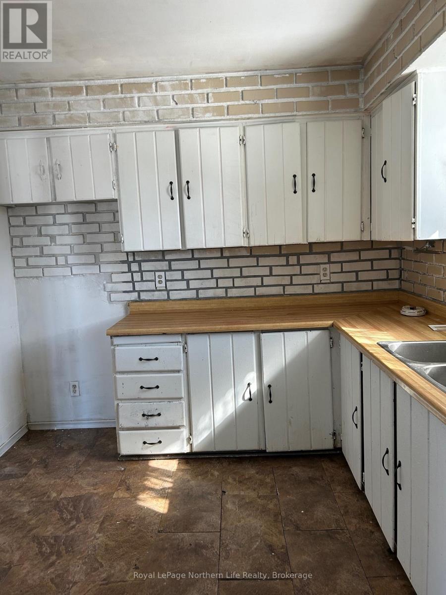 172 Sherryl Crescent, North Bay, Ontario  P1B 8R9 - Photo 4 - X12910418