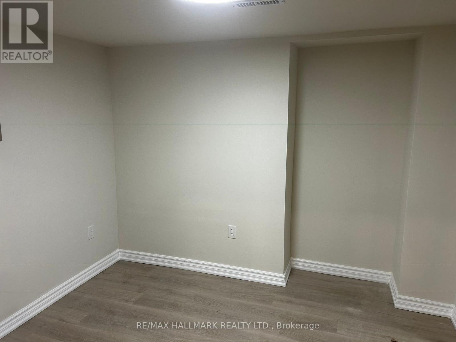 #1bedbsmnt - 52 Nisbet Drive, Aurora, Ontario  L4G 2K5 - Photo 7 - N12910476