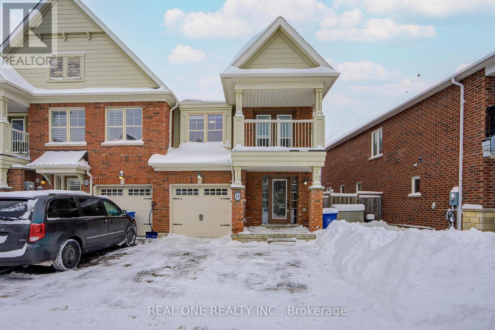 18 Latitude Lane, Whitchurch-Stouffville, Ontario  L4A 0T1 - Photo 2 - N12910510