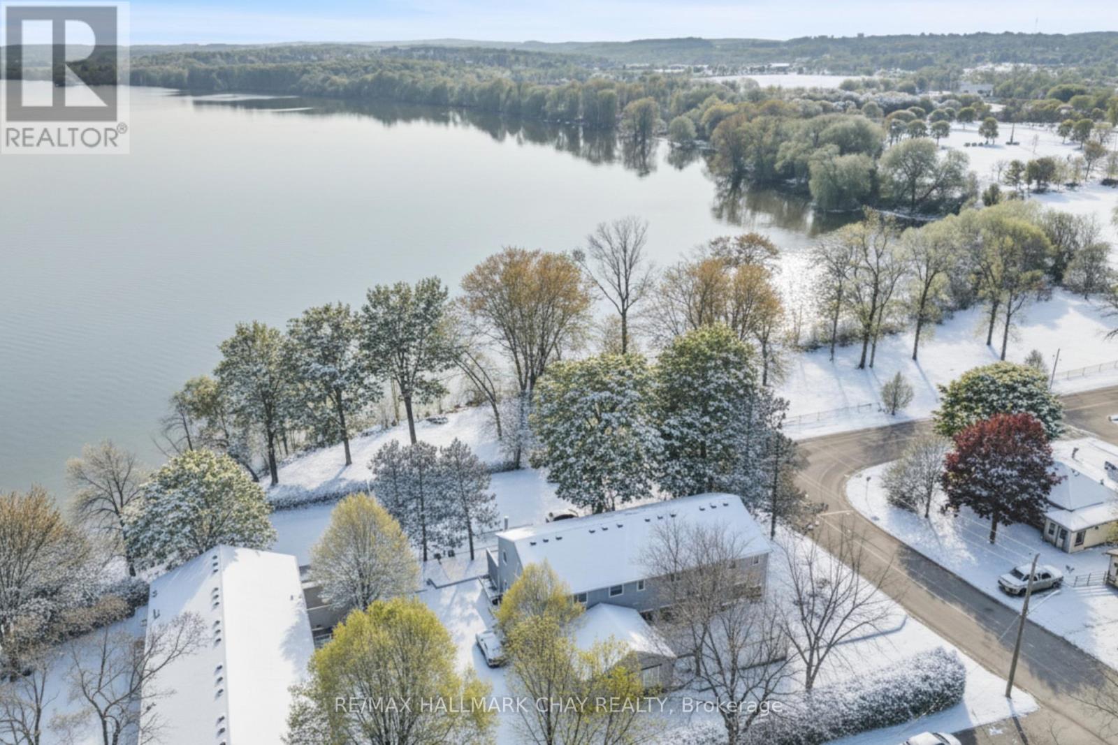 4 - 1 Olive Crescent, Orillia, Ontario  L3V 7N5 - Photo 2 - S12910470