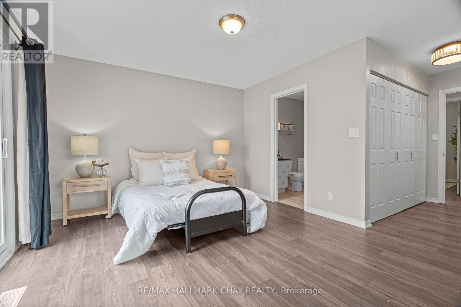 4 - 1 Olive Crescent, Orillia, Ontario  L3V 7N5 - Photo 23 - S12910470