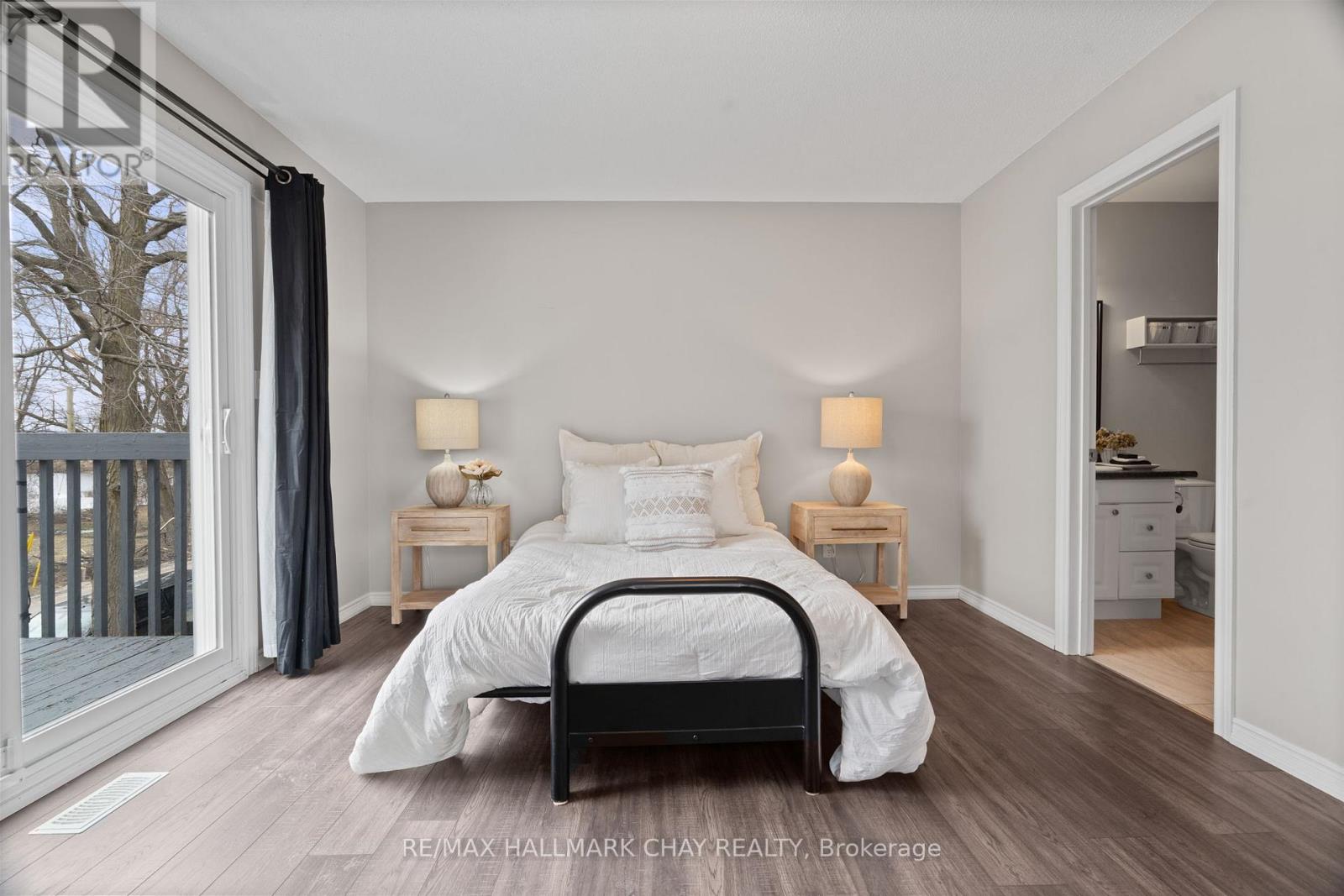 4 - 1 Olive Crescent, Orillia, Ontario  L3V 7N5 - Photo 24 - S12910470