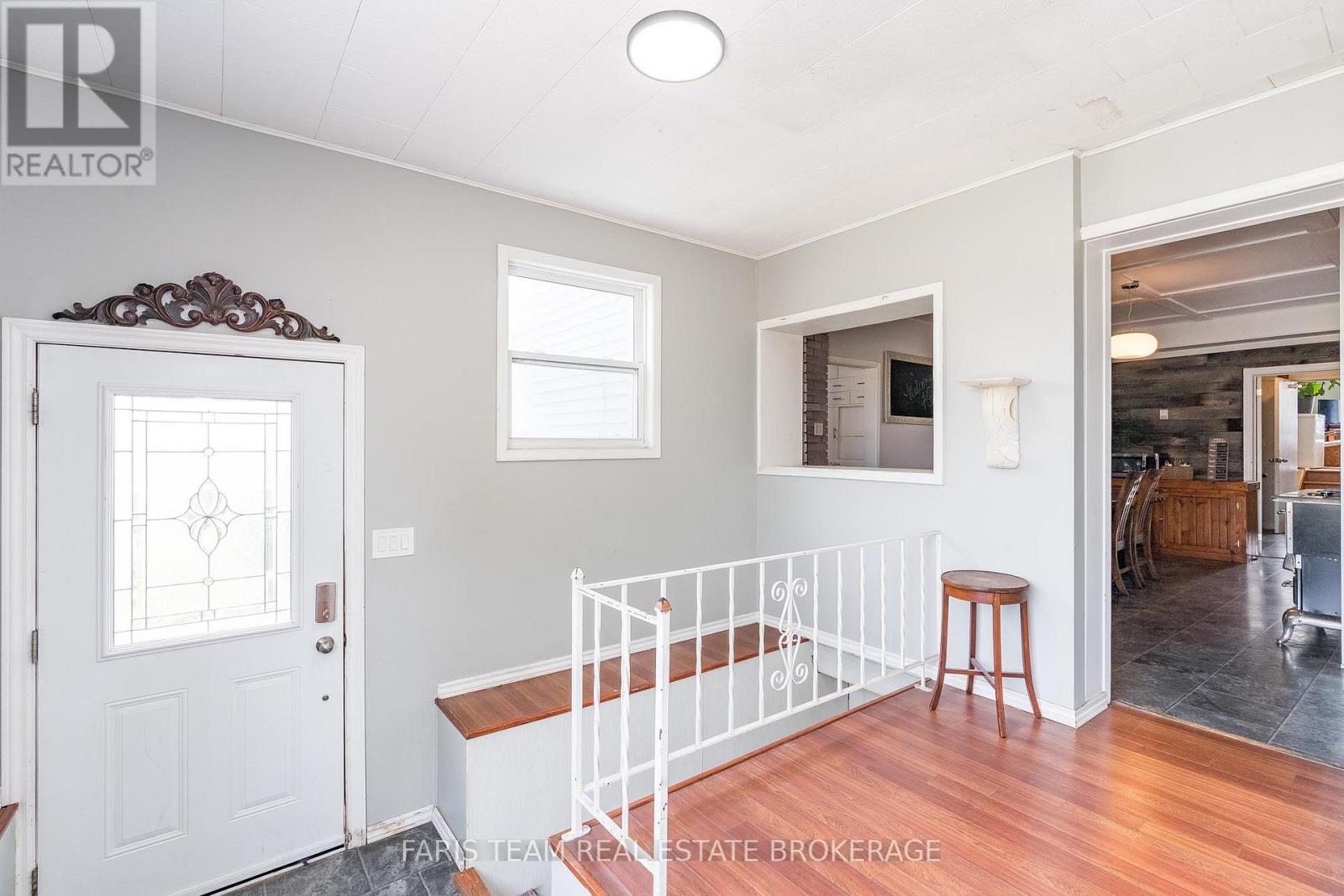 160 Lafontaine Road W, Tiny, Ontario  L9M 0H1 - Photo 6 - S12910498