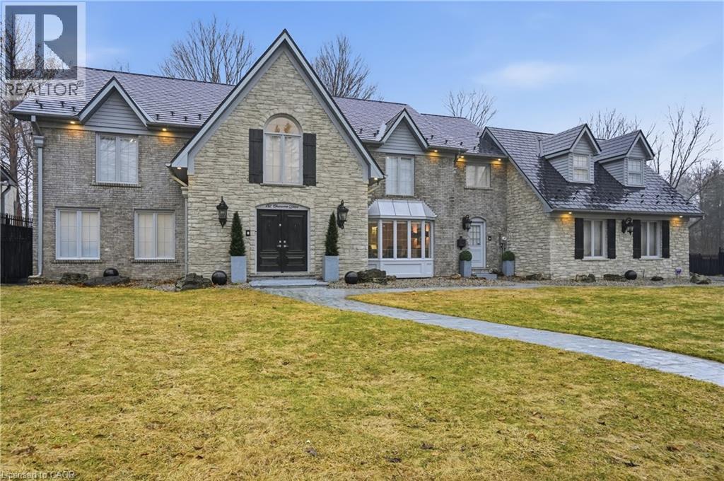 132 CHANCERY Drive, Ancaster, Ontario