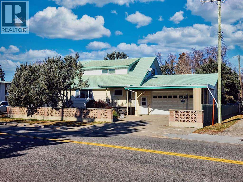 112 43 Avenue W, Claresholm, Alberta