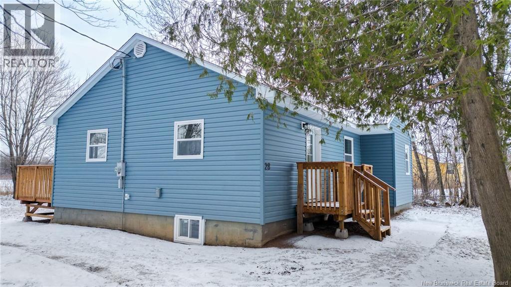 28 Glasier Road, Fredericton, New Brunswick  E3B 8L2 - Photo 3 - NB134778