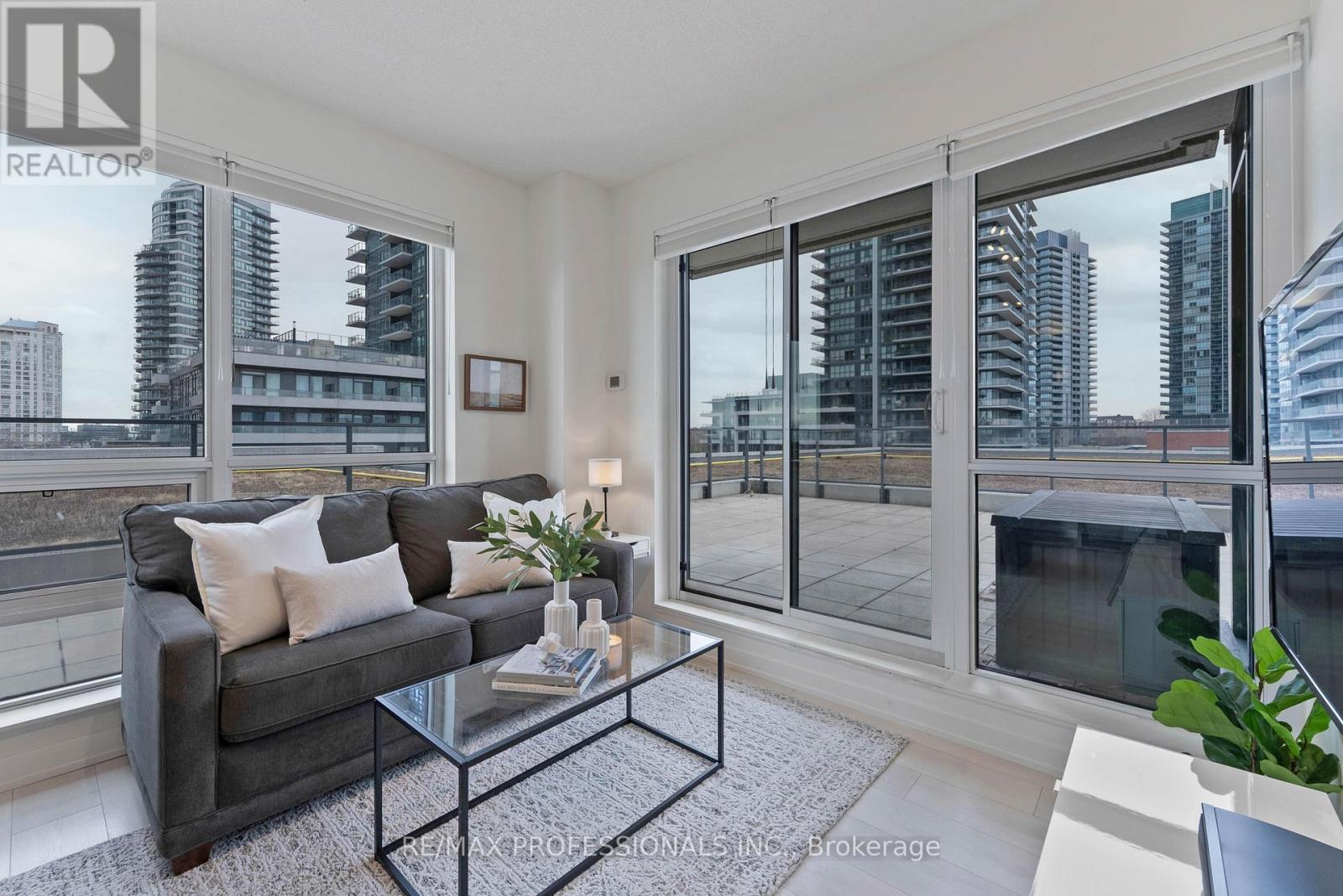 611 - 2200 Lakeshore Boulevard W, Toronto, Ontario  M8V 1A4 - Photo 11 - W12910406