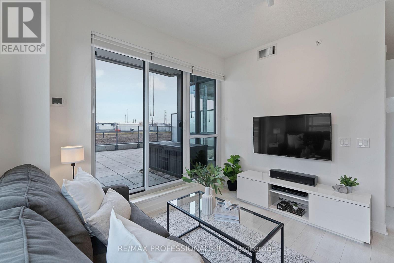 611 - 2200 Lakeshore Boulevard W, Toronto, Ontario  M8V 1A4 - Photo 15 - W12910406