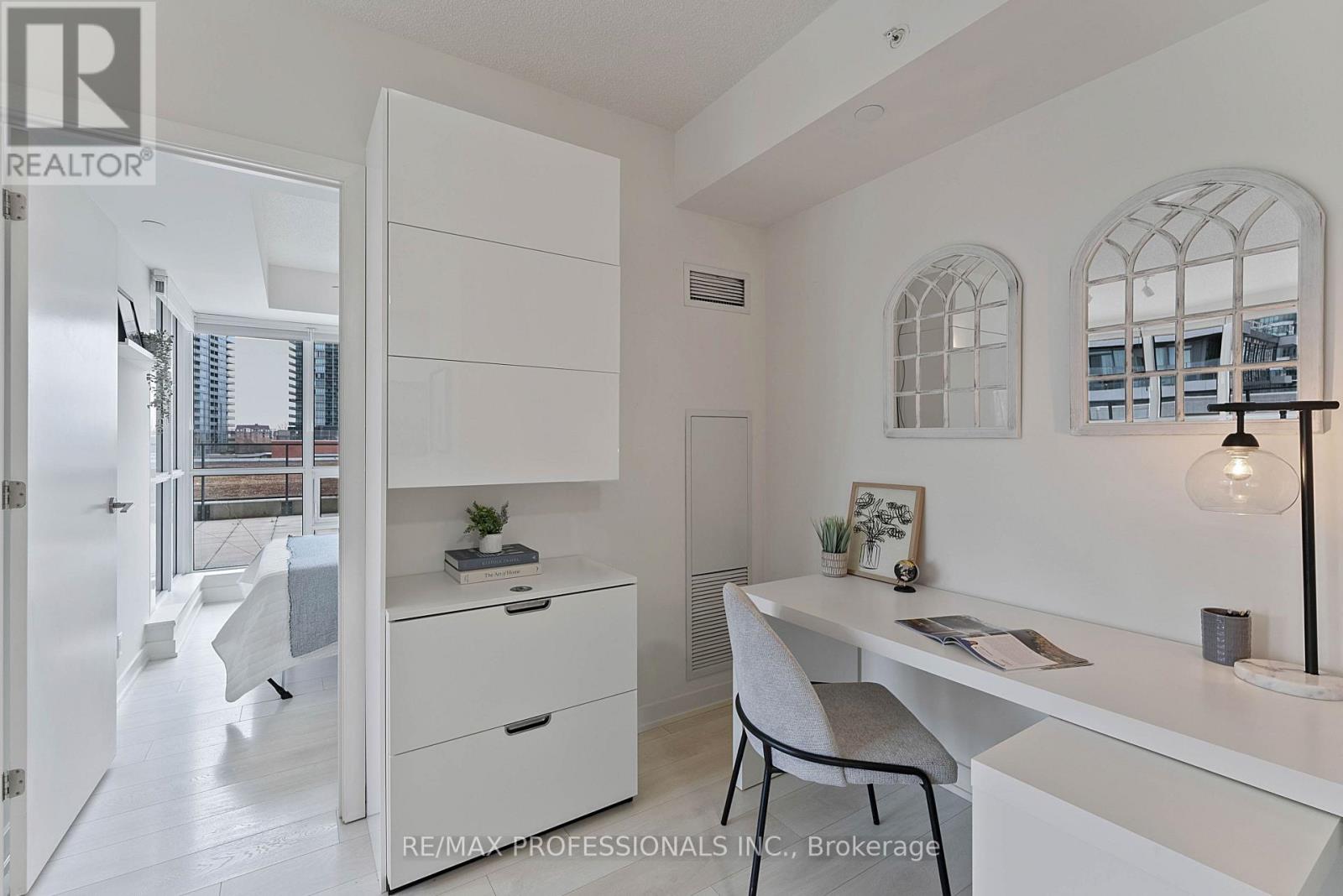 611 - 2200 Lakeshore Boulevard W, Toronto, Ontario  M8V 1A4 - Photo 19 - W12910406