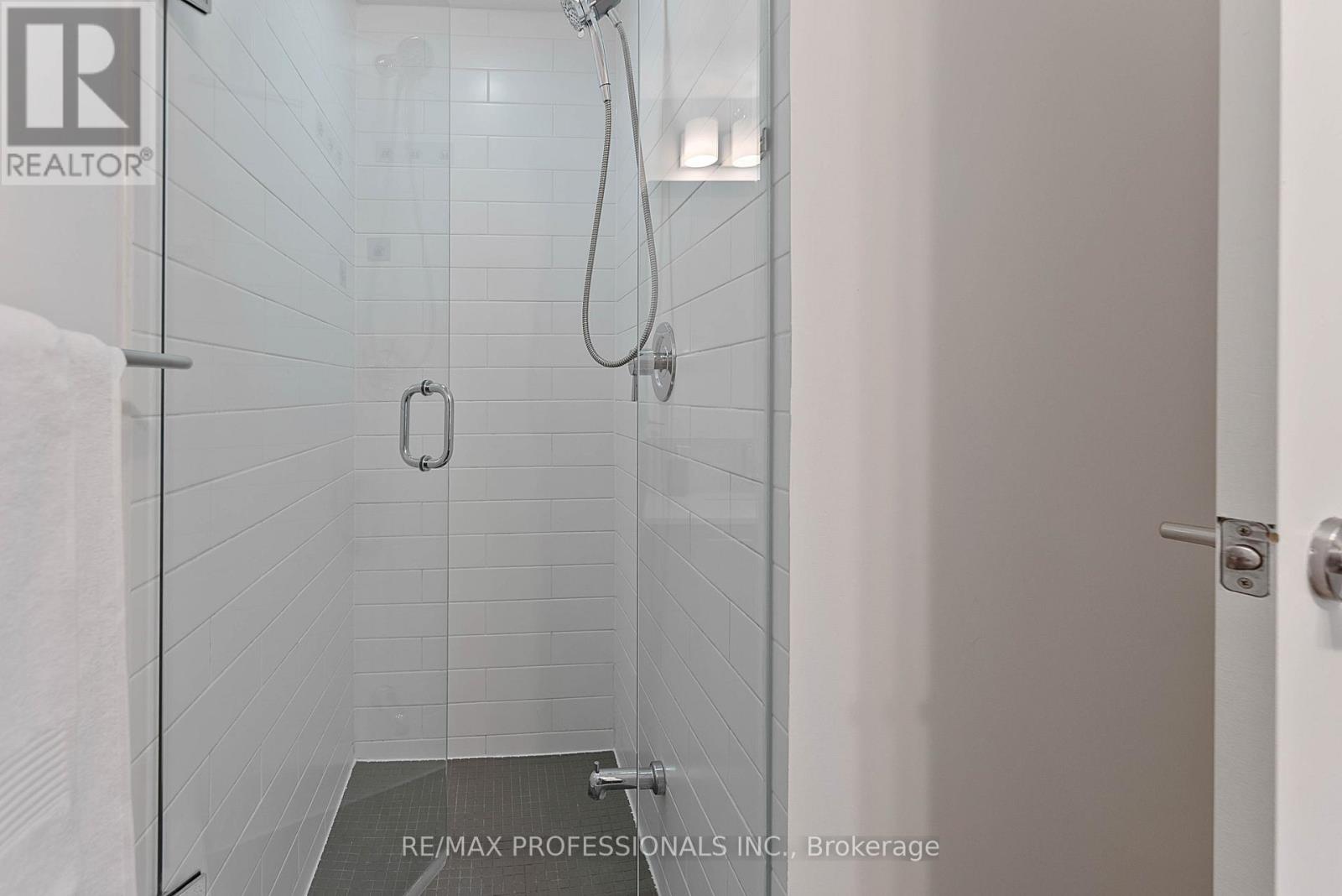 611 - 2200 Lakeshore Boulevard W, Toronto, Ontario  M8V 1A4 - Photo 31 - W12910406