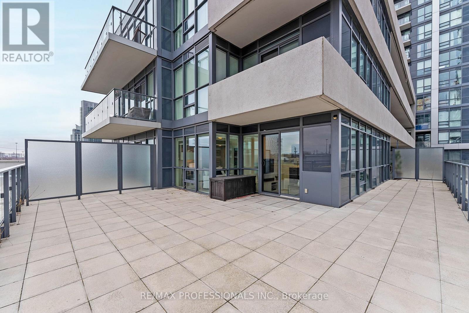 611 - 2200 Lakeshore Boulevard W, Toronto, Ontario  M8V 1A4 - Photo 36 - W12910406