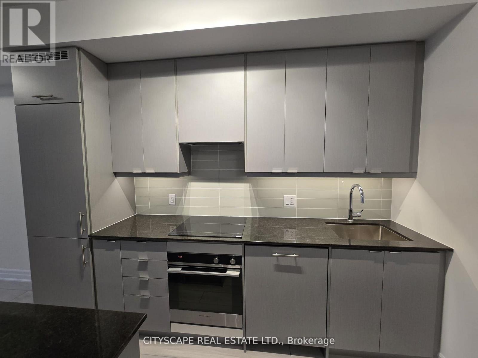 2407 - 30 Elm Drive, Mississauga, Ontario  L5B 0N6 - Photo 25 - W12910438