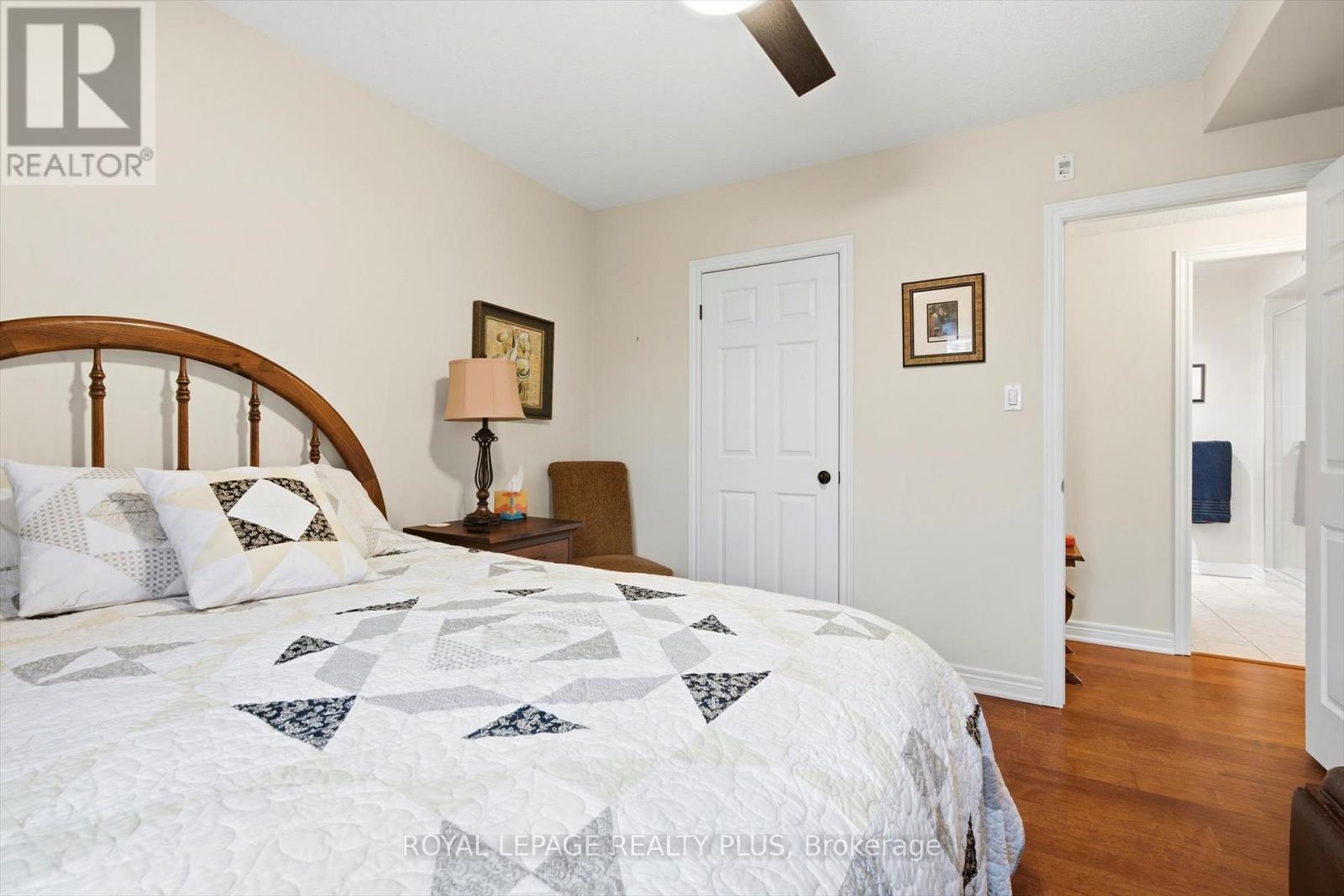 305 - 390 Upper Middle Road E, Oakville, Ontario  L6H 0A5 - Photo 28 - W12910488