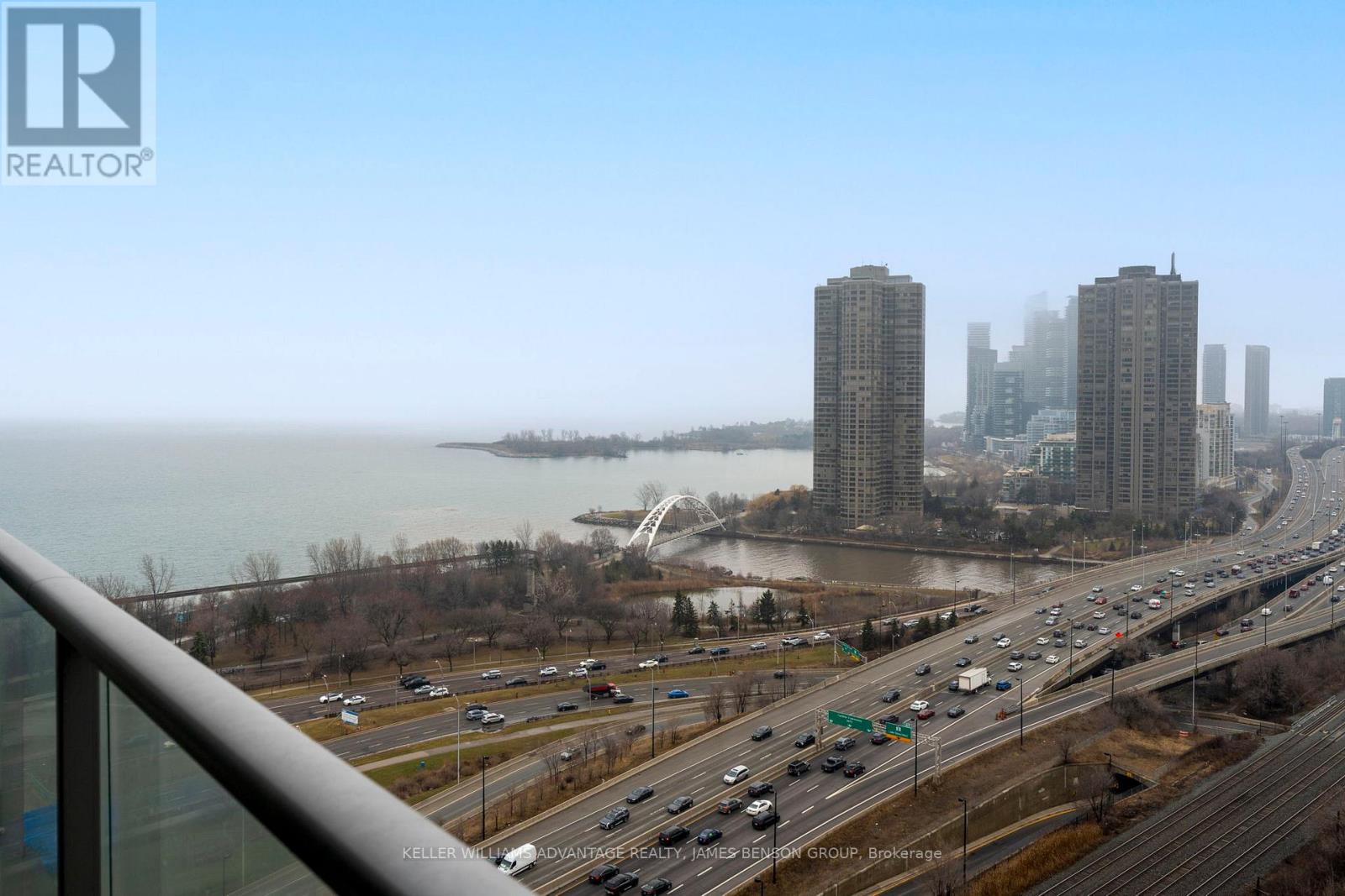 2206 - 103 The Queensway, Toronto, Ontario  M6S 5B3 - Photo 18 - W12910490