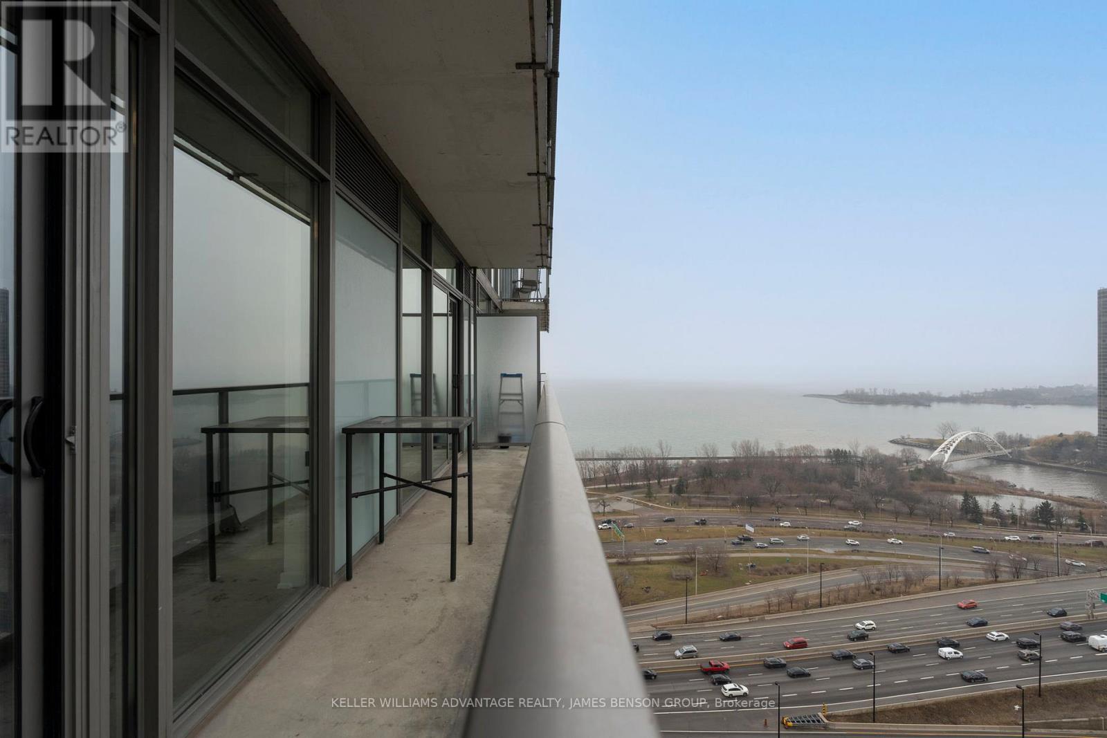 2206 - 103 The Queensway, Toronto, Ontario  M6S 5B3 - Photo 20 - W12910490