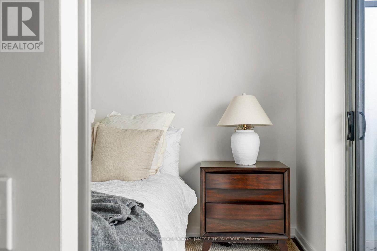 2206 - 103 The Queensway, Toronto, Ontario  M6S 5B3 - Photo 28 - W12910490