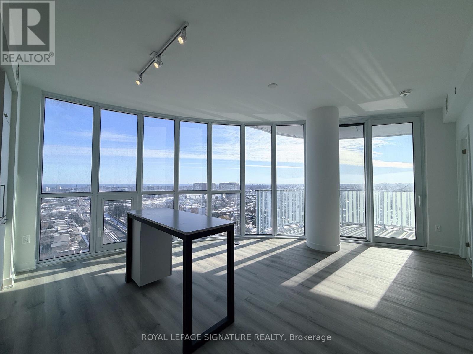 1911 - 1 Fairview Road E, Mississauga, Ontario  L5A 4C6 - Photo 9 - W12910546