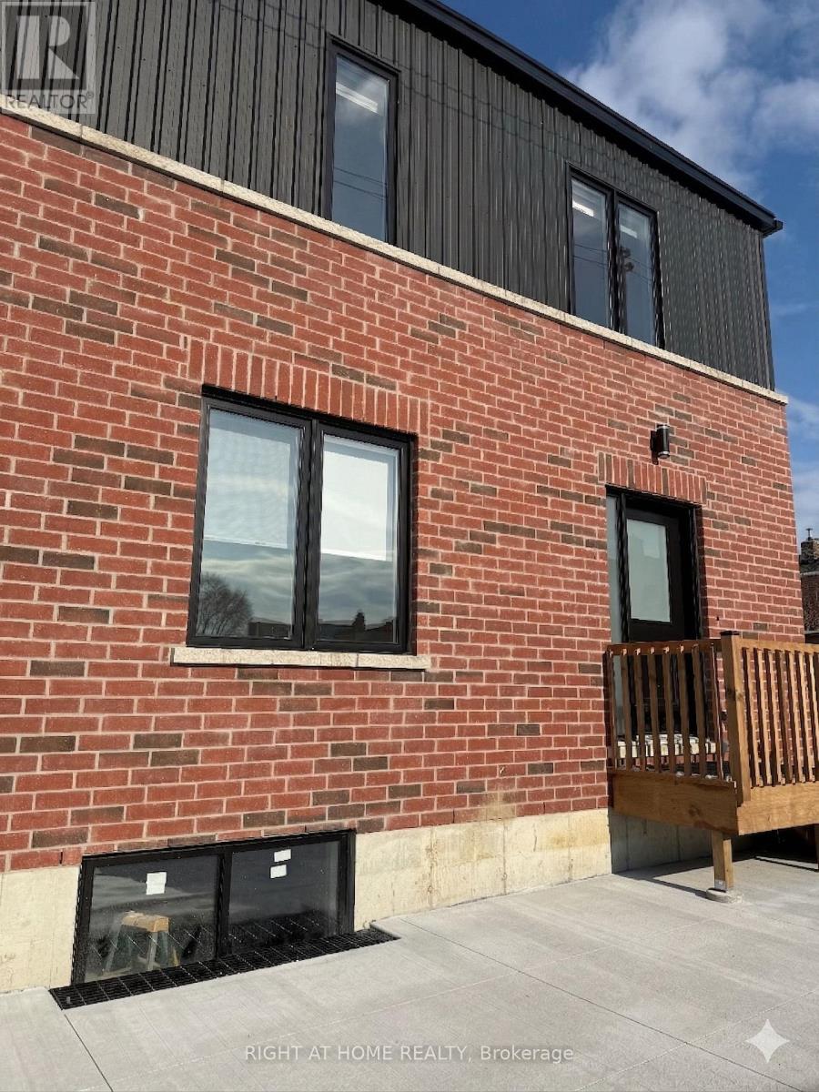 5B - 19 ARROWSMITH AVENUE, Toronto, Ontario