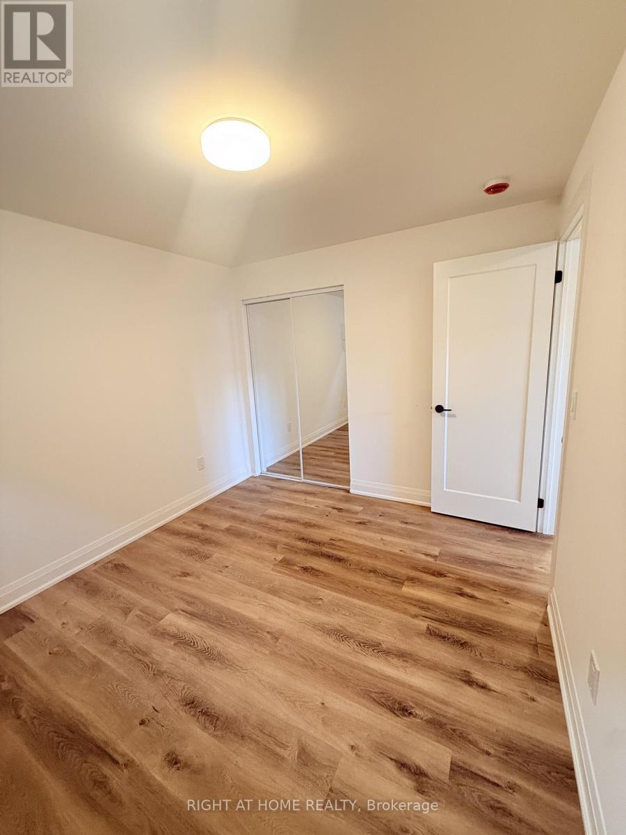 5b - 19 Arrowsmith Avenue, Toronto, Ontario  M6M 2W8 - Photo 13 - W12910554