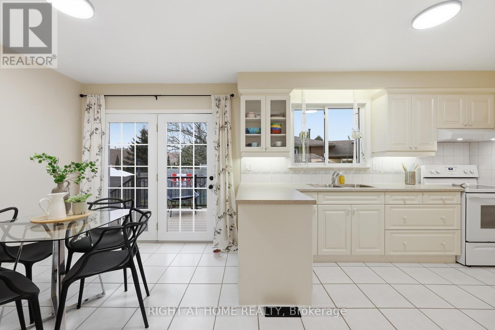 50 Boulding Avenue, Hamilton, Ontario  L0R 2H3 - Photo 12 - X12910464