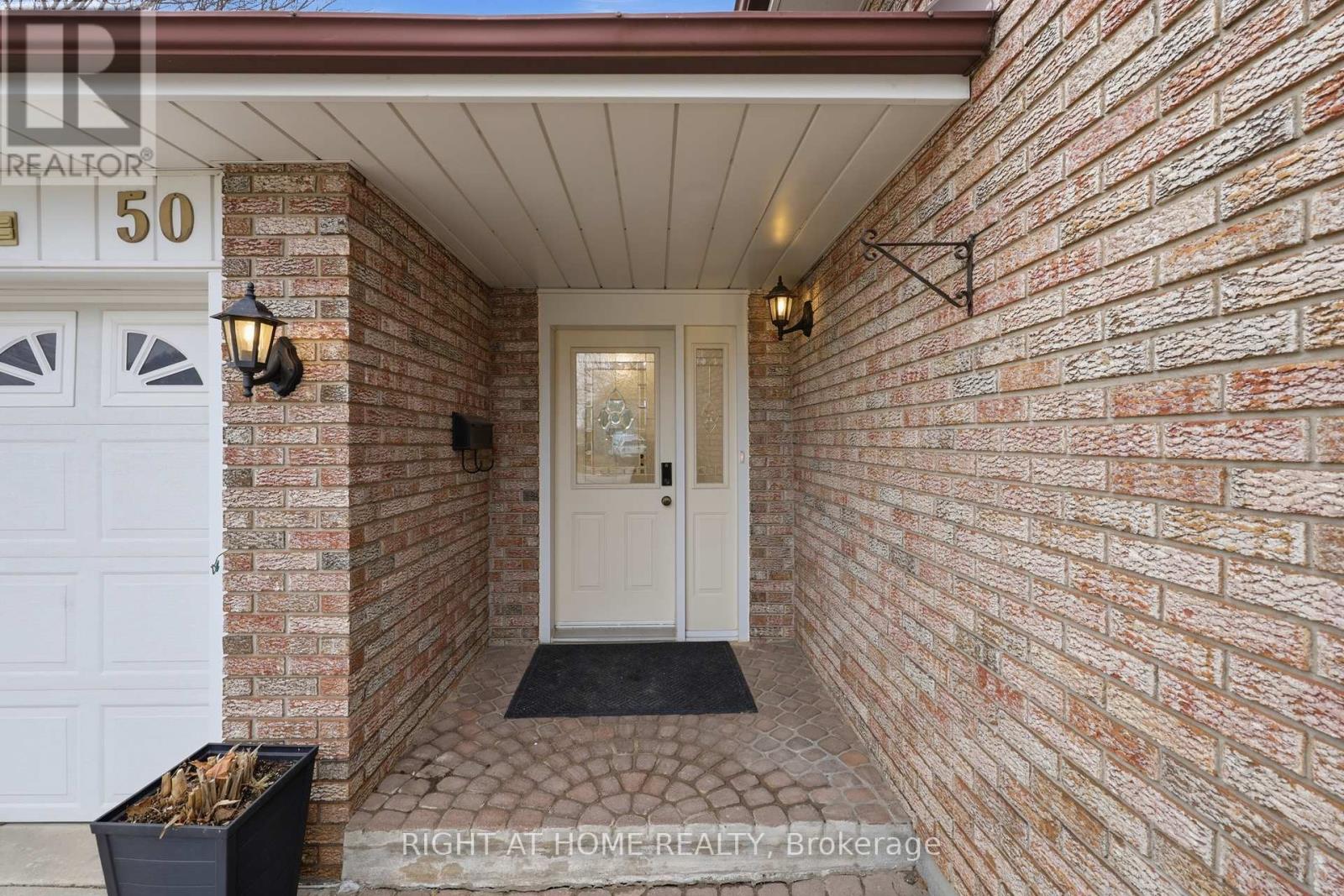 50 Boulding Avenue, Hamilton, Ontario  L0R 2H3 - Photo 3 - X12910464