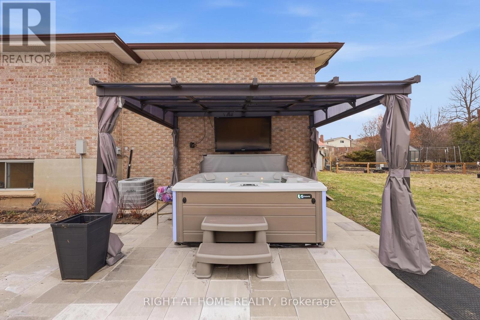 50 Boulding Avenue, Hamilton, Ontario  L0R 2H3 - Photo 40 - X12910464