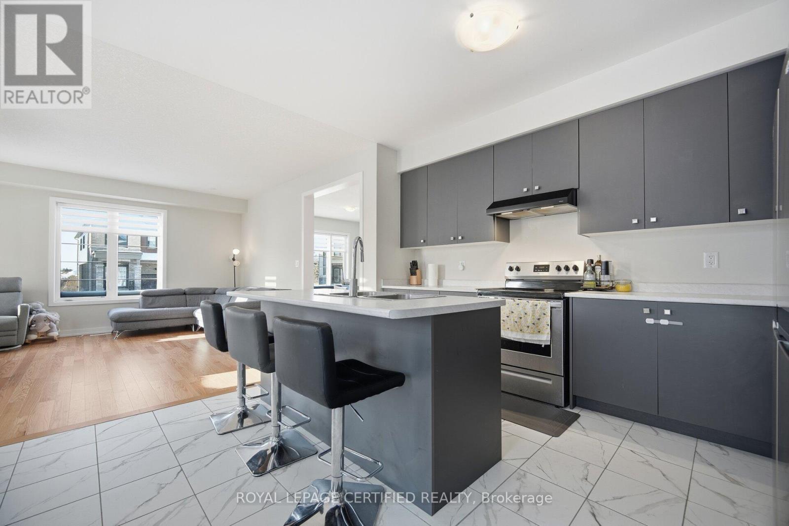 51 Hawick Crescent, Haldimand, Ontario  N3W 0G5 - Photo 14 - X12910466