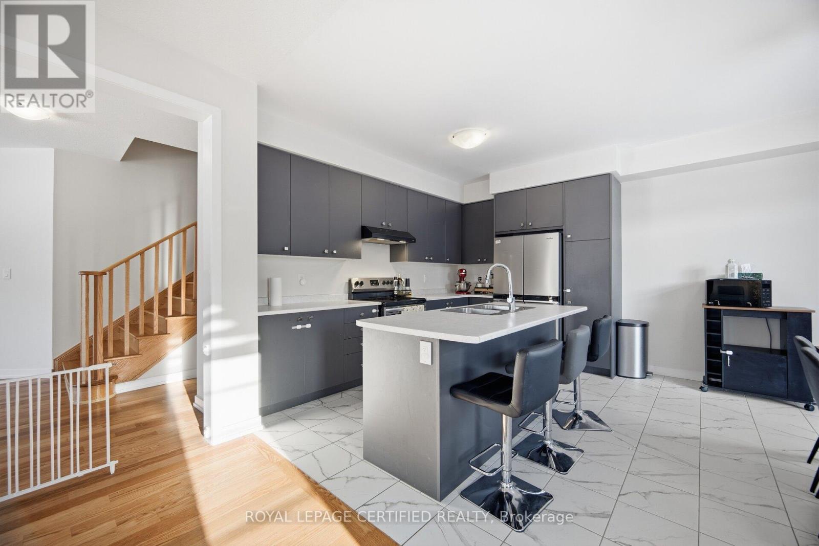 51 Hawick Crescent, Haldimand, Ontario  N3W 0G5 - Photo 15 - X12910466