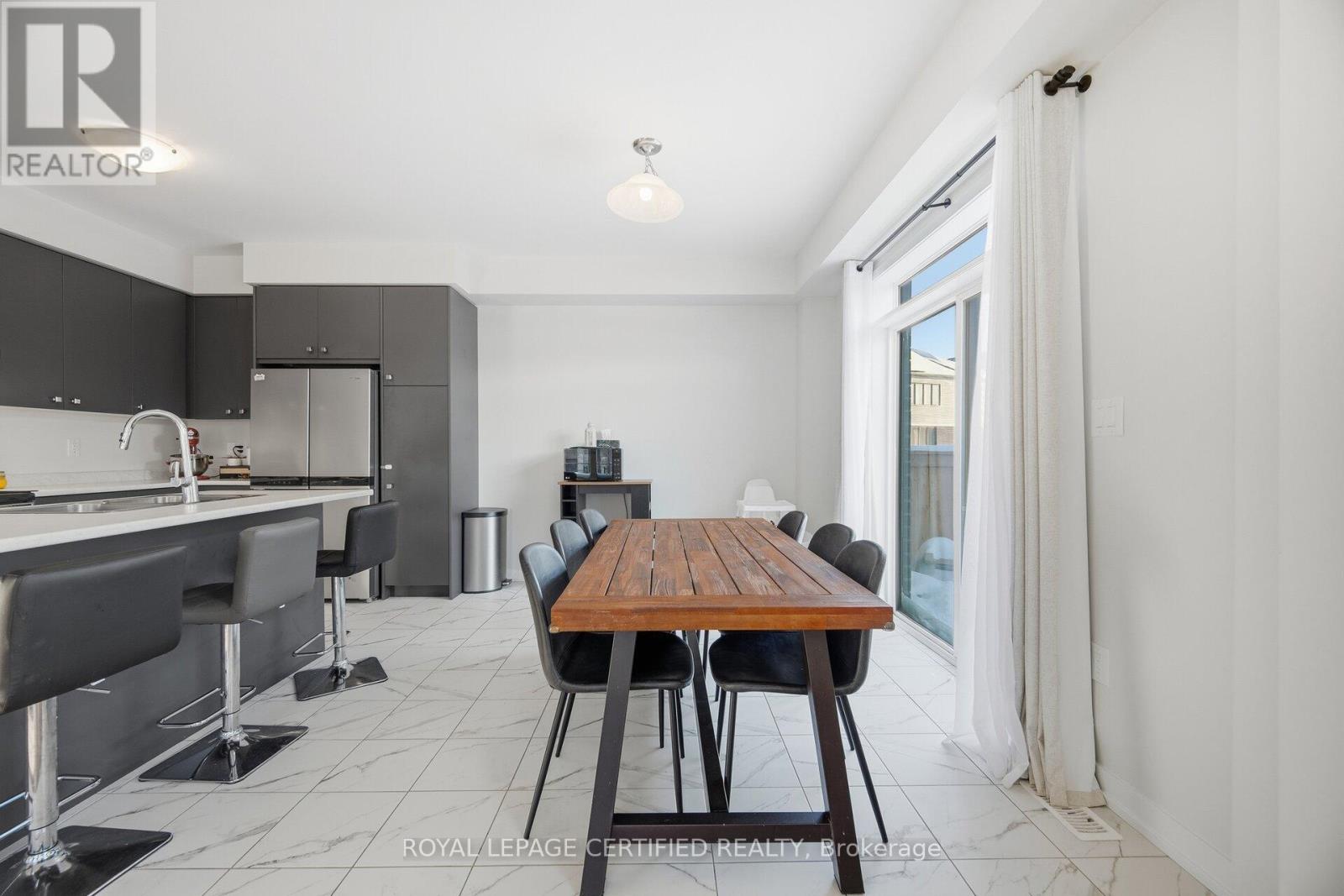 51 Hawick Crescent, Haldimand, Ontario  N3W 0G5 - Photo 19 - X12910466