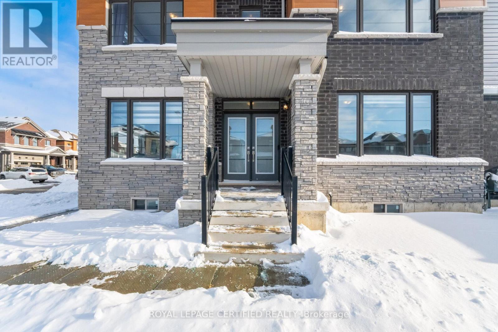 51 Hawick Crescent, Haldimand, Ontario  N3W 0G5 - Photo 5 - X12910466