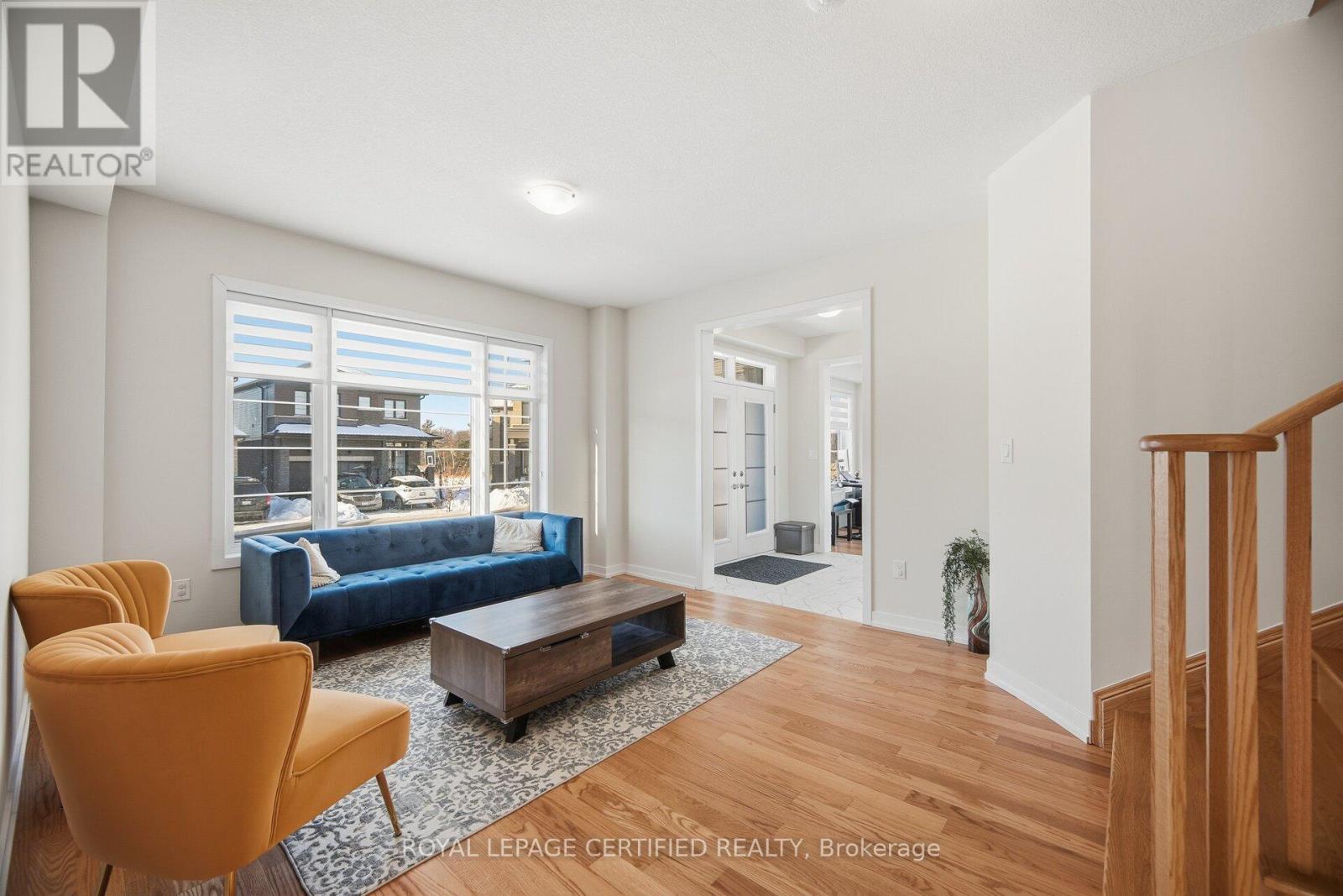 51 Hawick Crescent, Haldimand, Ontario  N3W 0G5 - Photo 8 - X12910466