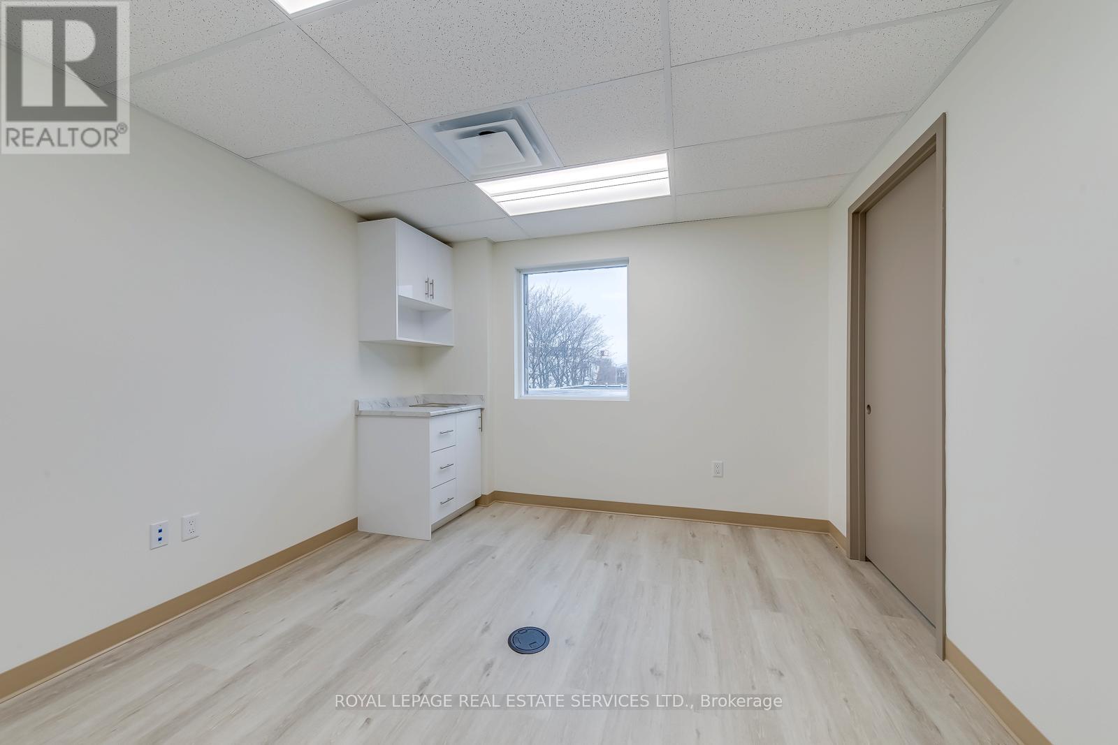105 - 401 Victoria Avenue N, Hamilton, Ontario  L8L 5G7 - Photo 13 - X12910556