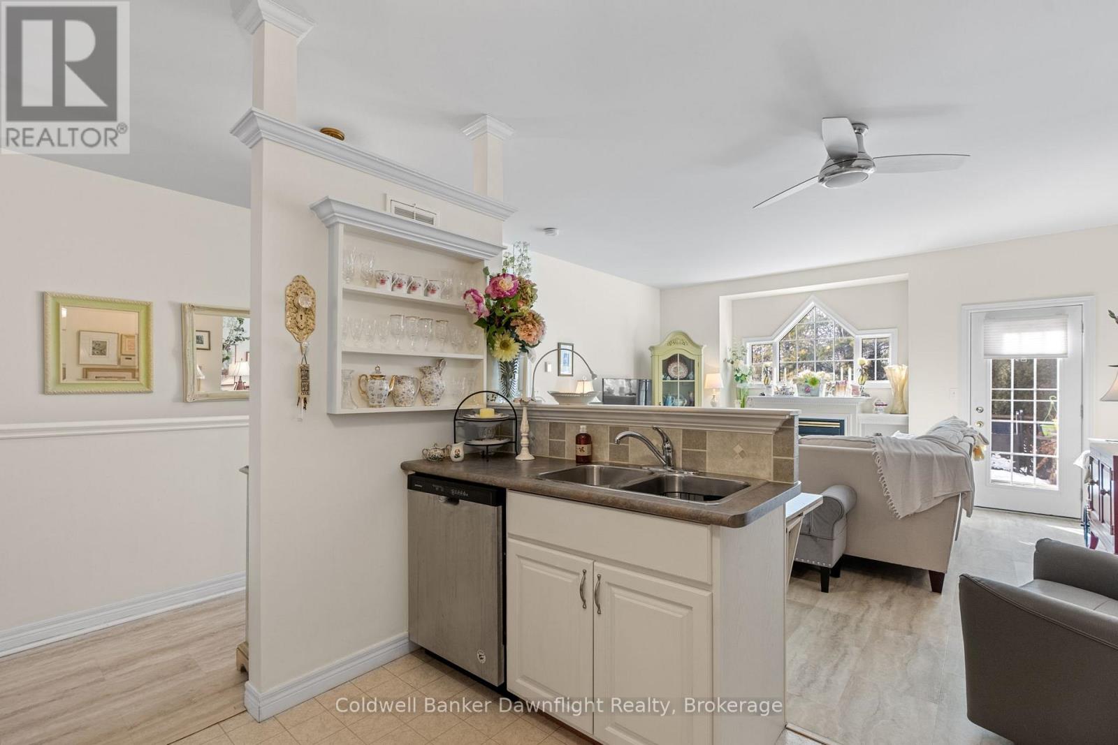 7 Brookside Place, South Huron, Ontario N0M 1S2 - Photo 5 - X12827192