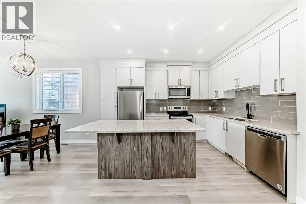 111 Redstone Crescent NE, Calgary, Alberta  T3N 1M4 - Photo 7 - A2295655