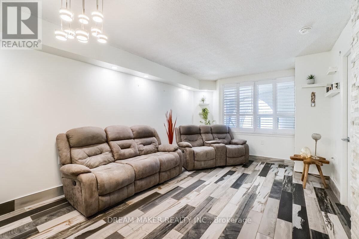 222 - 9017 Leslie Street, Richmond Hill, Ontario  L4B 4R8 - Photo 11 - N12910524