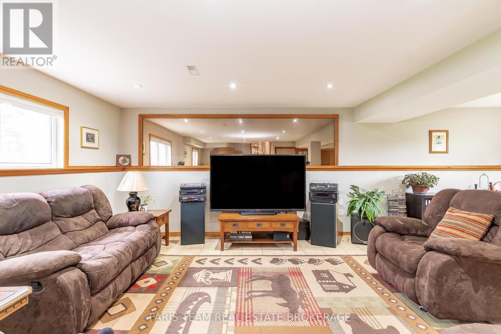 856 Church Drive, Innisfil, Ontario  L0L 1K0 - Photo 21 - N12902376