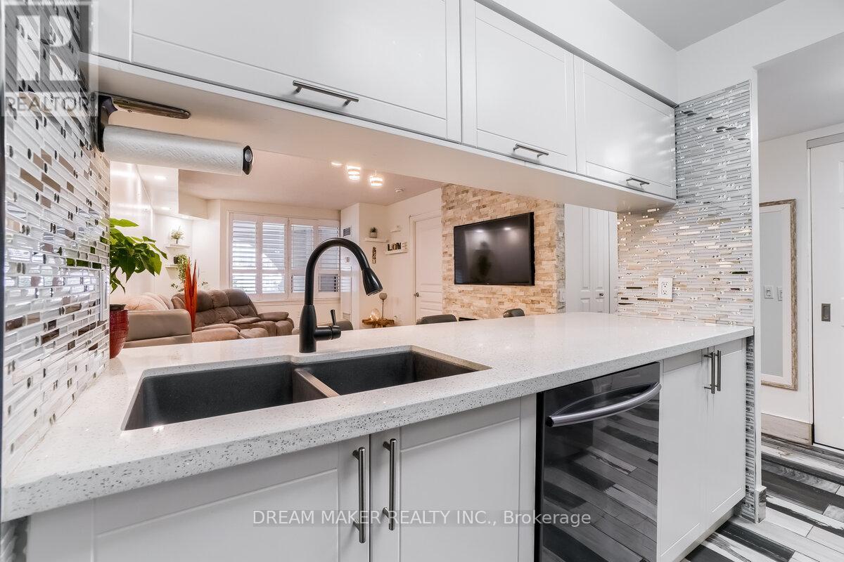 222 - 9017 Leslie Street, Richmond Hill, Ontario  L4B 4R8 - Photo 7 - N12910524