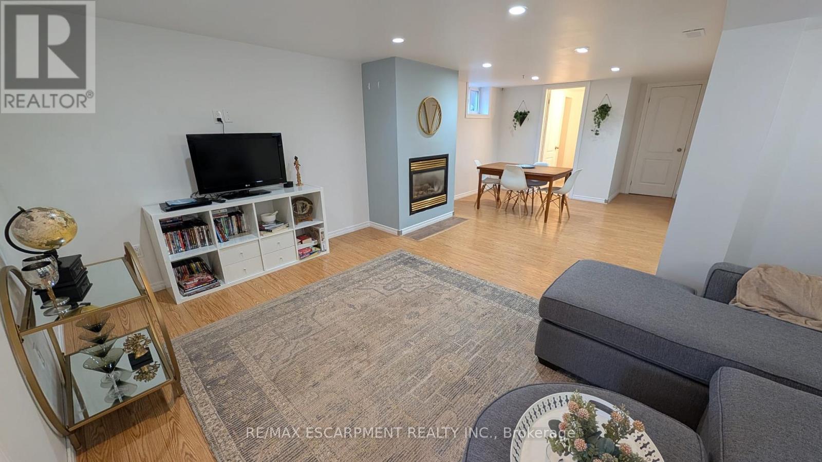 2217 Ghent Avenue, Burlington, Ontario  L7R 1Y6 - Photo 16 - W12737360