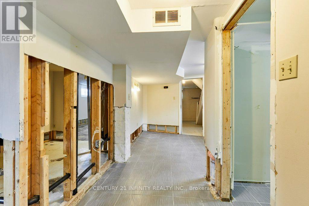 1181 Valley Drive, Oshawa, Ontario  L1J 3M6 - Photo 34 - E12910592