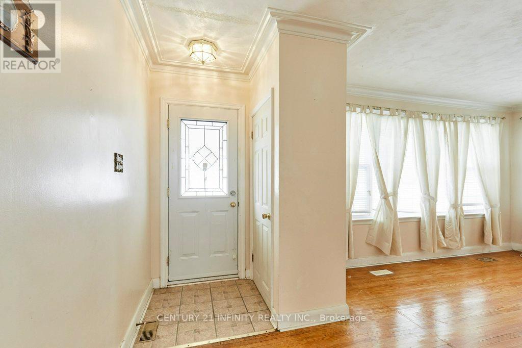 1181 Valley Drive, Oshawa, Ontario  L1J 3M6 - Photo 4 - E12910592